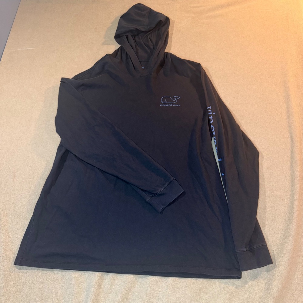Vineyard Vines Mens XL Black Long Sleeve Hooded Graphic T-Shirt Whale Logo